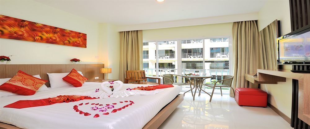 Pimrada Hotel Patong Exterior photo